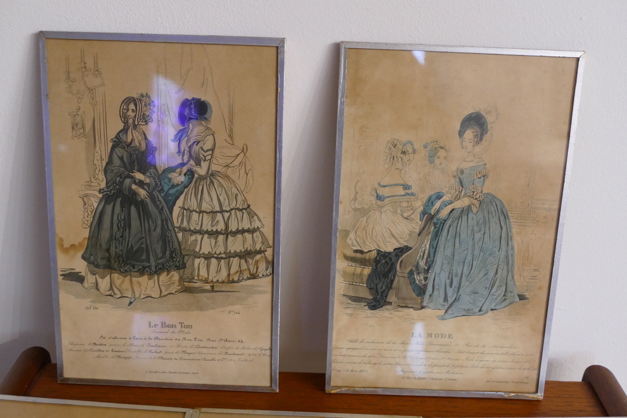 Lot de 5 gravures de mode anciennes encadrées - photo 3