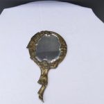 Miroir à main Pierrot, Colombine et la lune en bronze doré