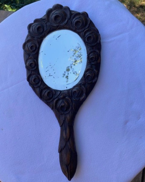 Miroir à main en bois sculpté de roses