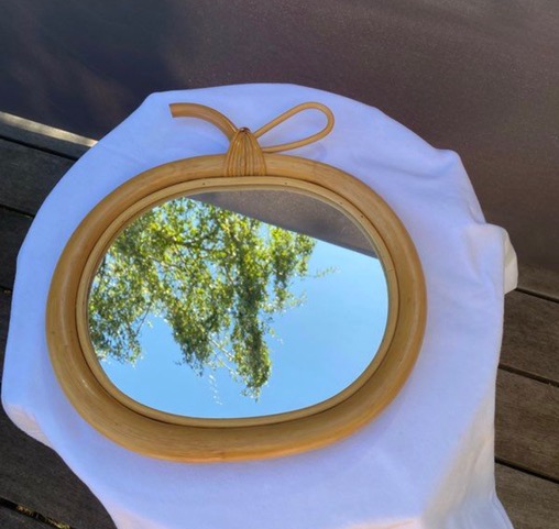 Miroir mural vintage en forme de pomme en rotin et osier