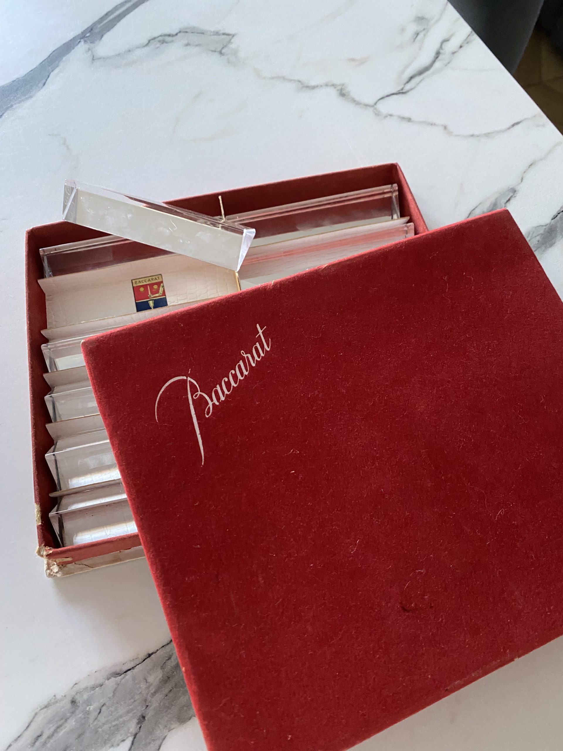 Ensemble de 12 porte-couteaux Baccarat modèle Triangle