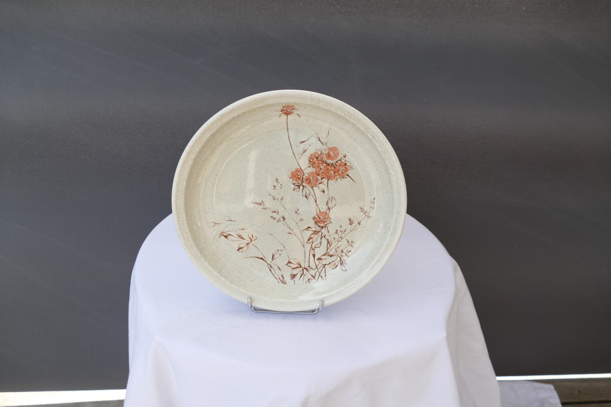 Lot de 8 assiettes Sarreguemines en grès