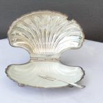 Beurrier coquillage en métal argenté