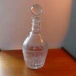 Carafe ancienne en cristal taillé style Le Creusot, vue d'ensemble
