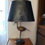 Lampe Héron en laiton doré Maison Le Dauphin, vue d'ensemble