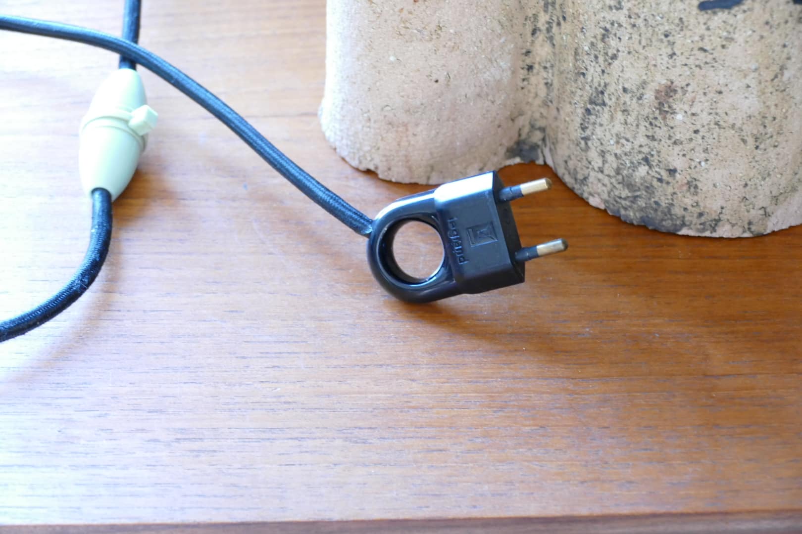 Lampe à poser en céramique signée Mário Reis, vue 12