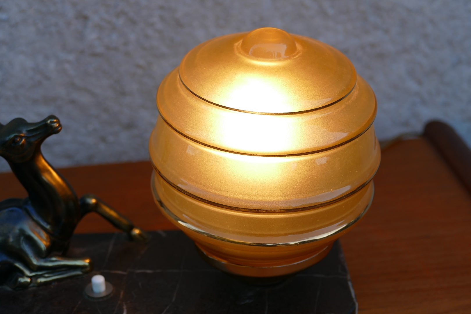 Lampe veilleuse au faon sur socle en marbre, années 50, vue 4