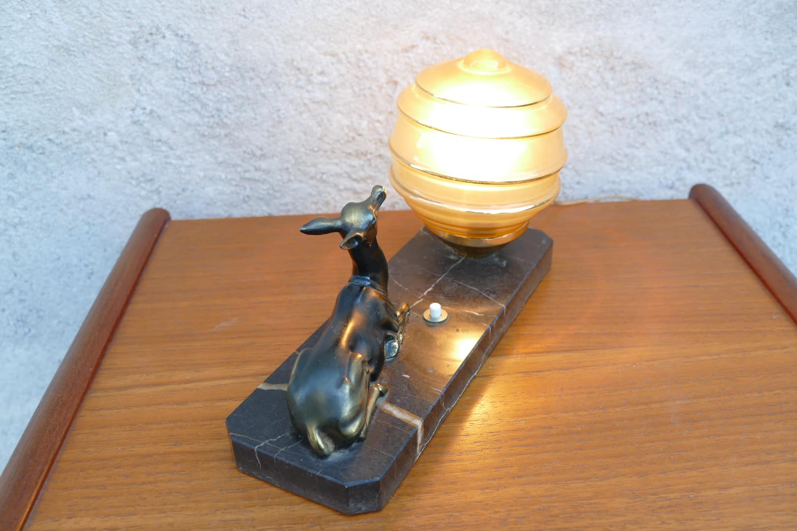 Lampe veilleuse au faon sur socle en marbre, années 50, vue 5
