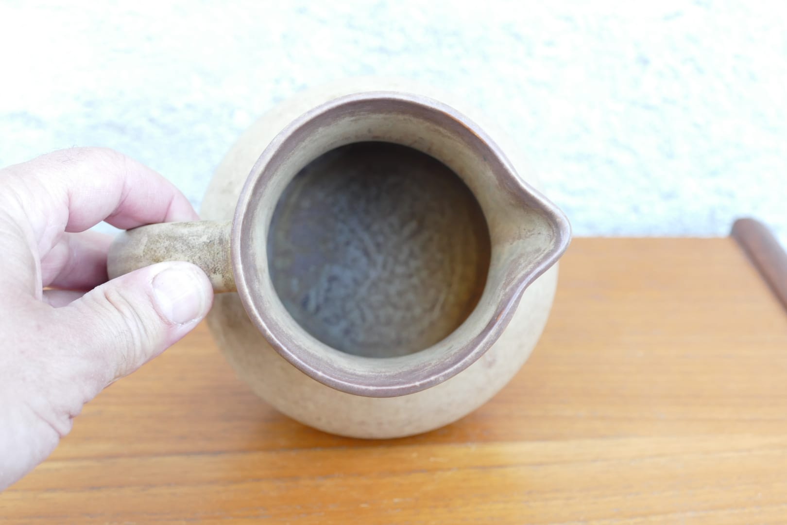 Petit pichet en grès vintage, vue 5