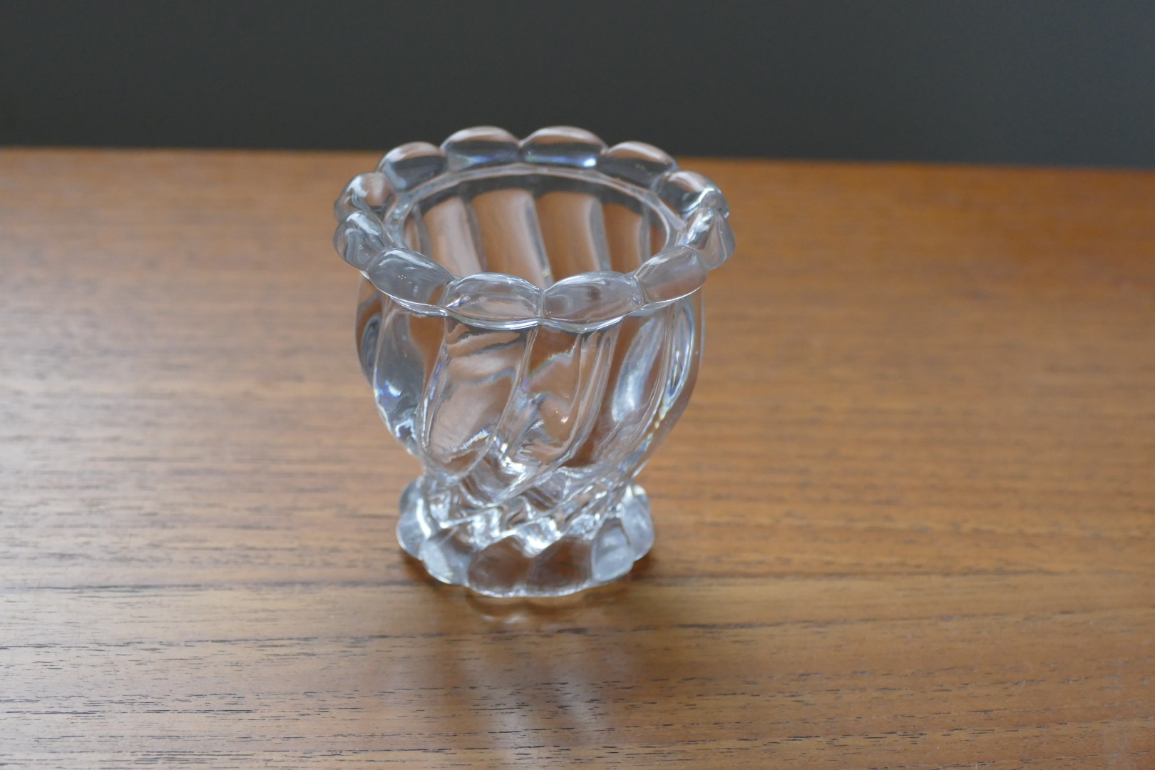 Petit pot à moutarde en cristal style Baccarat modèle Bambou, vue d'ensemble