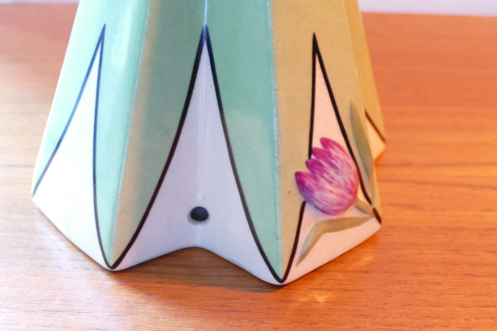 Pied de lampe Art déco en céramique, décor de tulipes, vue 5