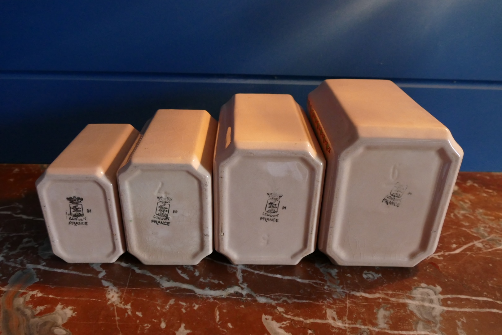 Pots à épices Art déco en faïence de Longwy, les 4 pots sans couvercle